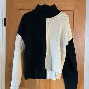 Abercrombie & Fitch Colorblock Turtleneck Sweater - Black and Cream